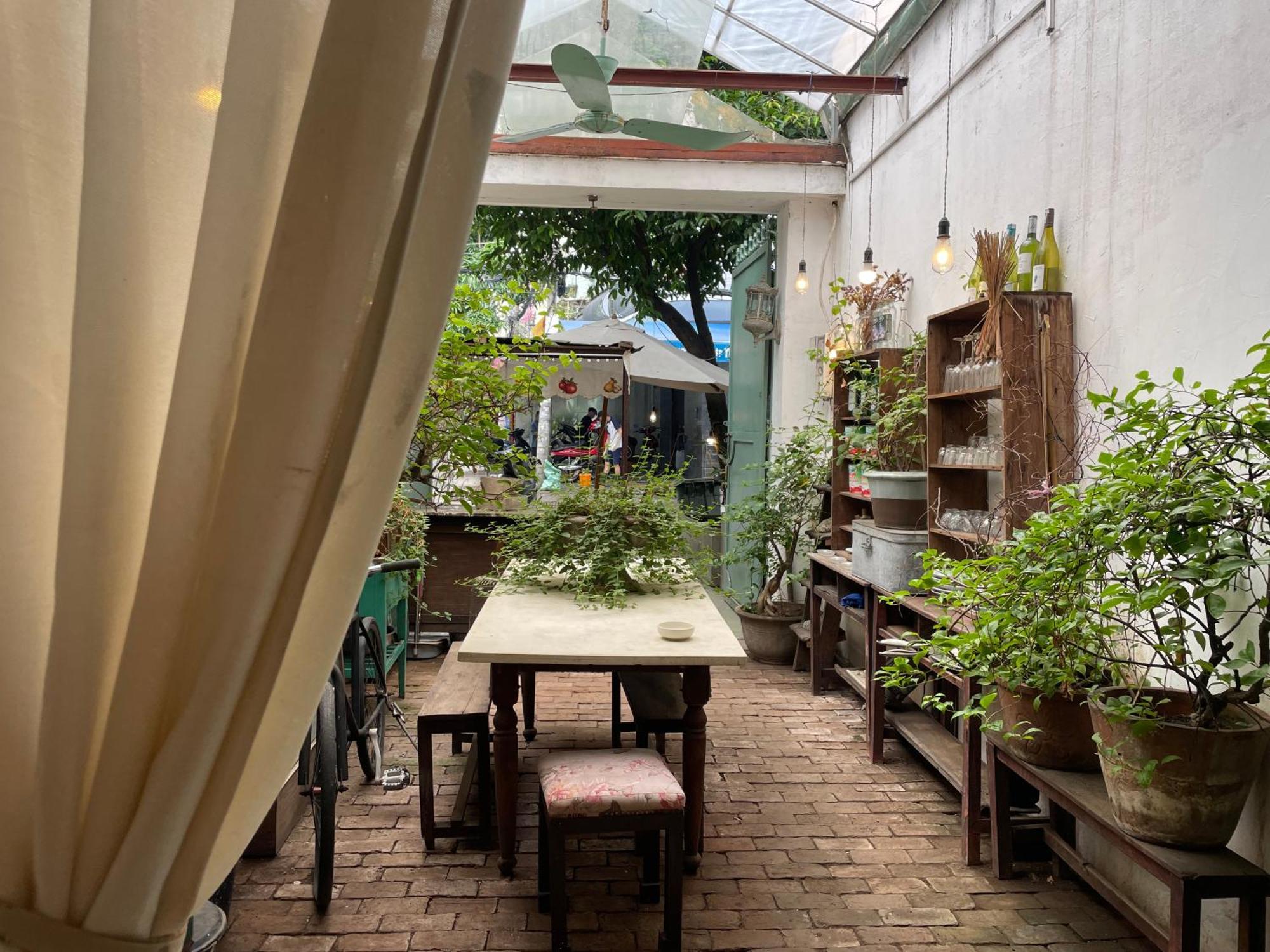 Casa Cocore Charming Old Saigon House * TP. Hồ Chí Minh