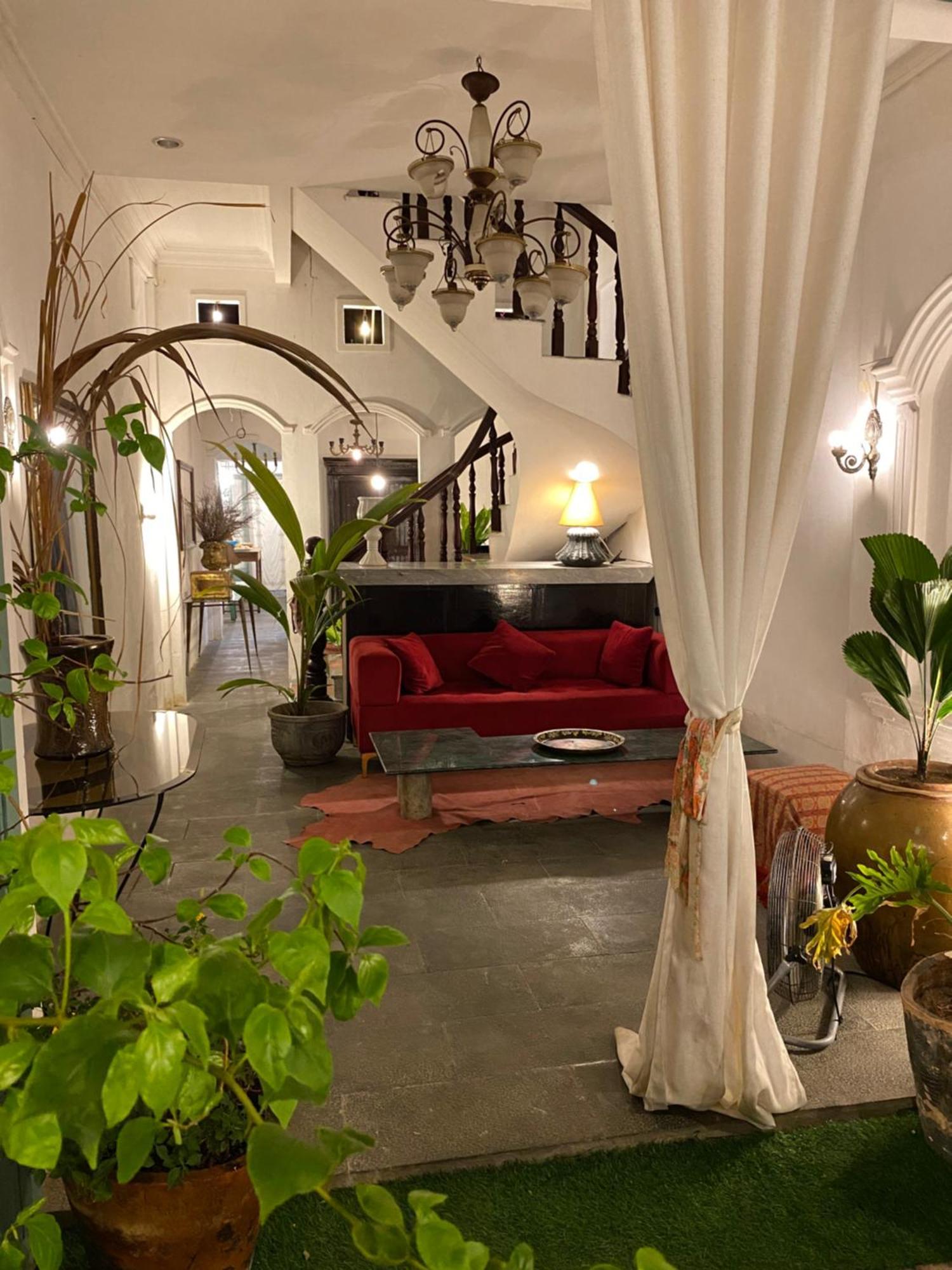 Bed & Breakfast Casa Cocore Charming Old Saigon House TP. Hồ Chí Minh